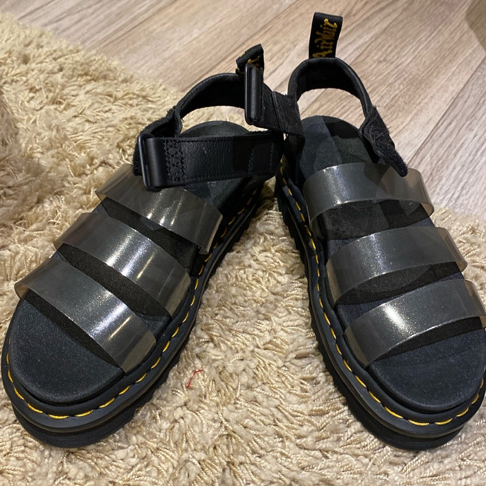 NWOT Dr Martens Blaire Jelly platform sandles